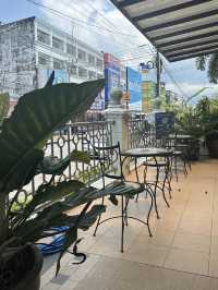 ร้านกาแฟ ลูกบัว