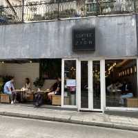 Pet friendly嘅西營盤cafe~ 