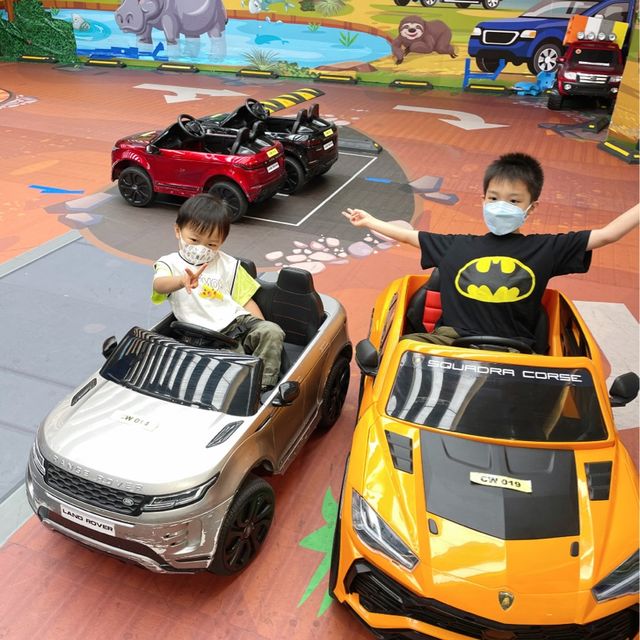 【 盡情享受揸電動車的樂趣 】 