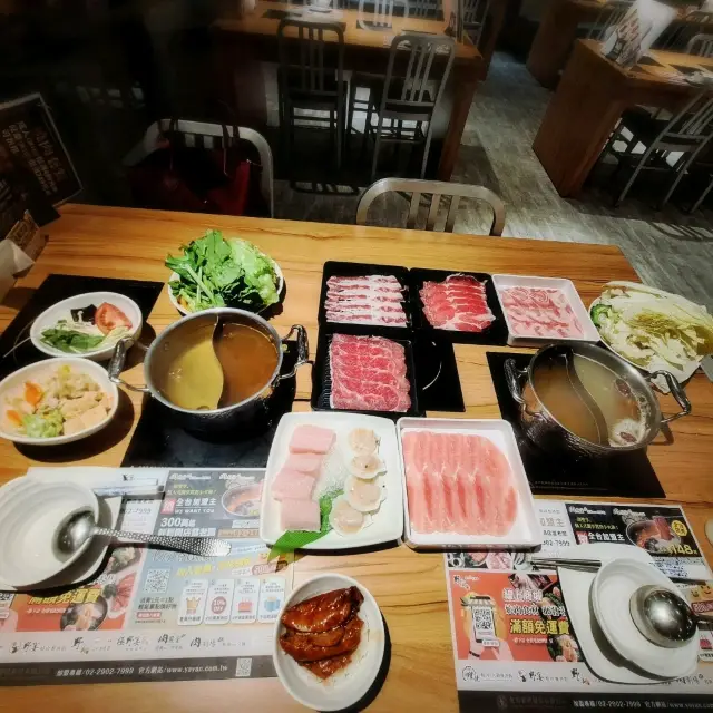 高雄夢時代超好逛，野宴集團狸燒肉質鮮美😋