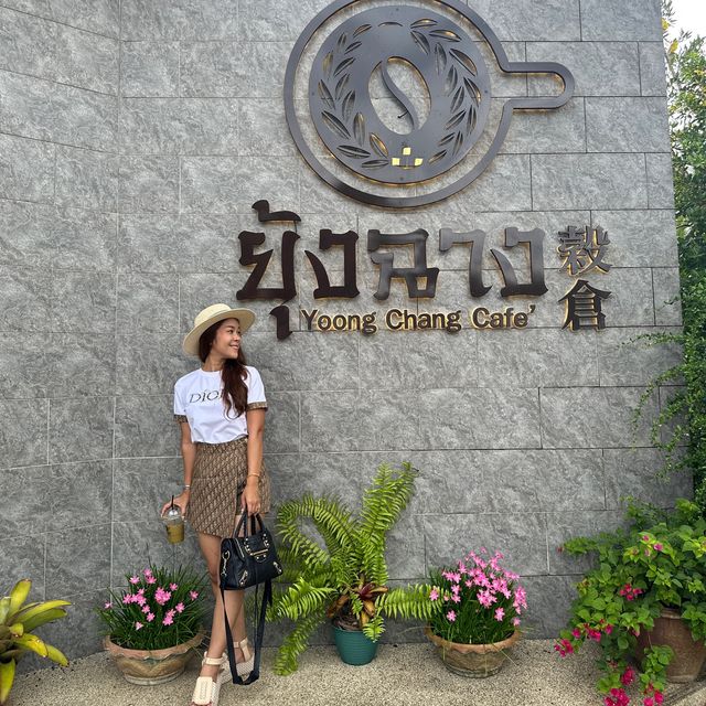 ยุ้งฉางคาเฟ่ ฟีลบาหลีที่ชุมชนขนมแปลกหนองบัว