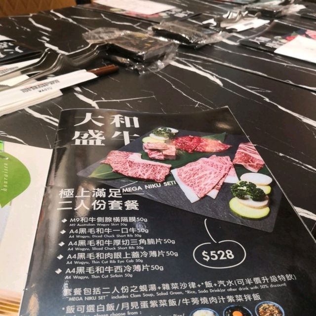 日式⽯燒和⽜專⾨店CP值極高