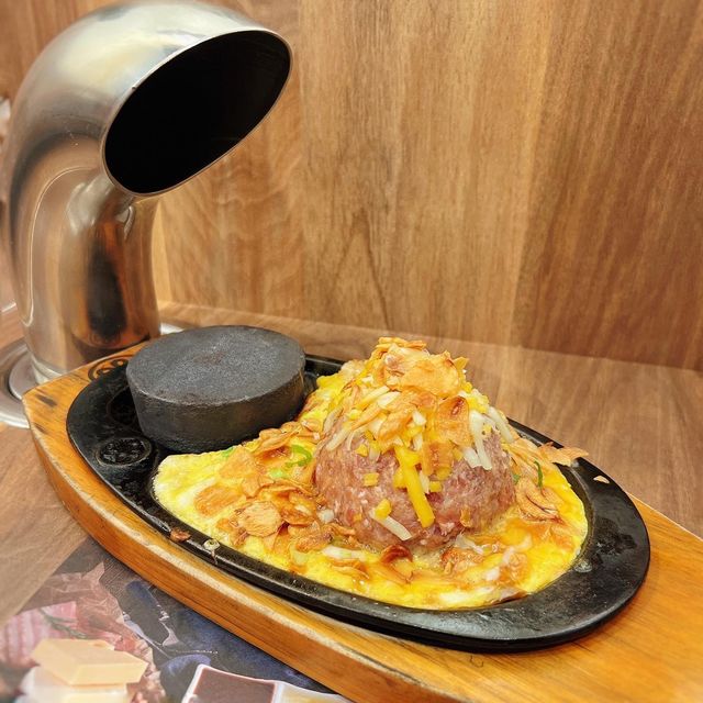 【石燒和牛漢堡🧑🏻‍🍳邊食邊玩新體驗】