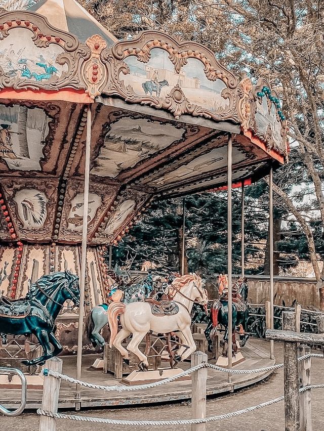 台灣一家大小必備行程往六福村主題遊樂園🎠
