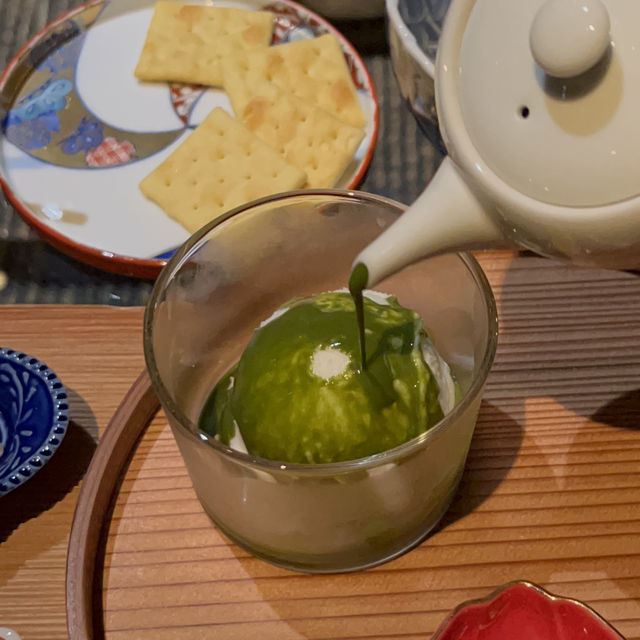 うれしの茶とお酒が楽しめるBAR🍸