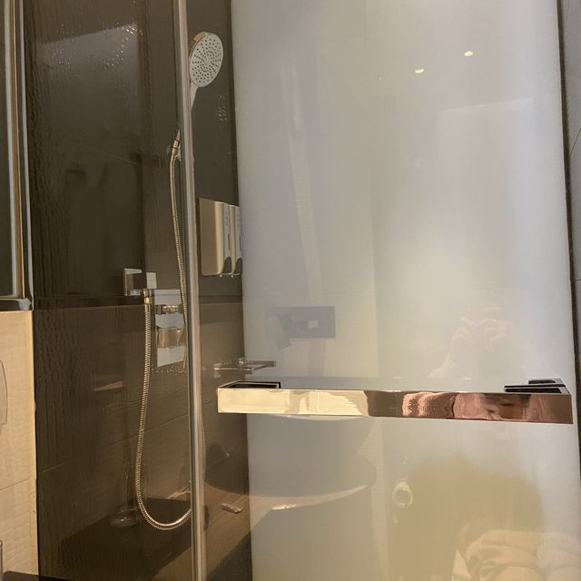 荃灣絲麗酒店🏨