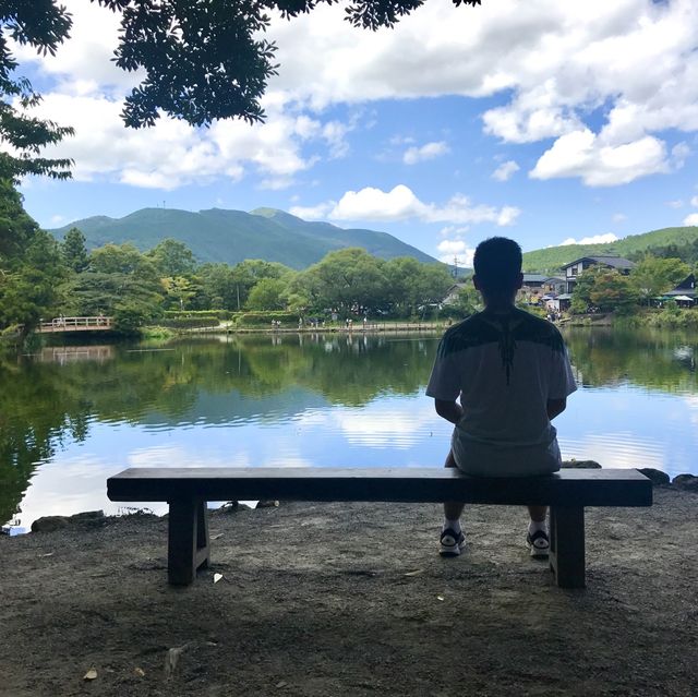 金鱗湖欣賞由布岳、湖泊、水上鳥居美麗景色