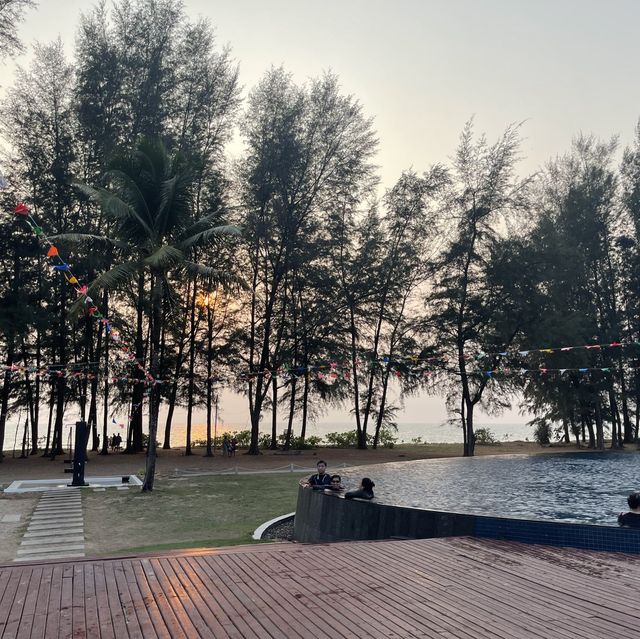สแปลช บีช รีอสร์ท ไม้ขาว ภูเก็ต