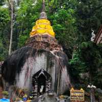 วัดพระธาตุผาเงา อ.เชียงแสน จ.เชียงราย