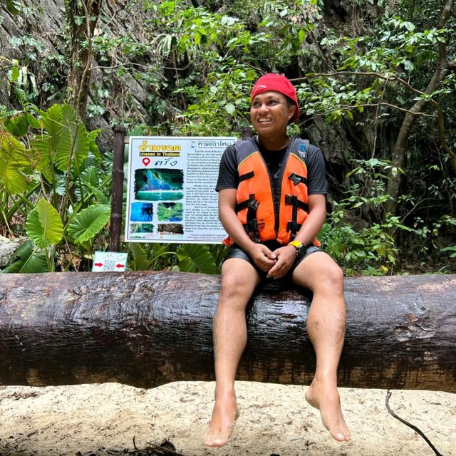 หาดหยงหลิง เกาะกระดาน ุถ้ามรกต
