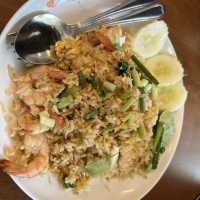 The Pavement Food Hall By หมึกแดง
