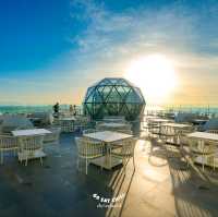 ชมวิวเมืองพัทยาแบบ 360 กันที่ Rooftop The Sky 32