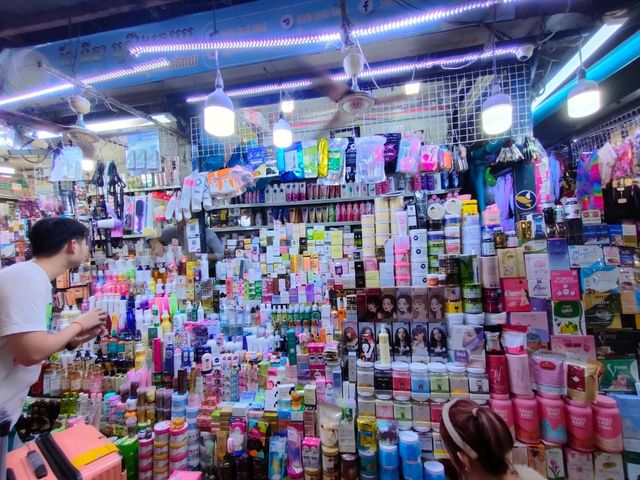 🛒Markets You Must Visit in Phnom Penh!