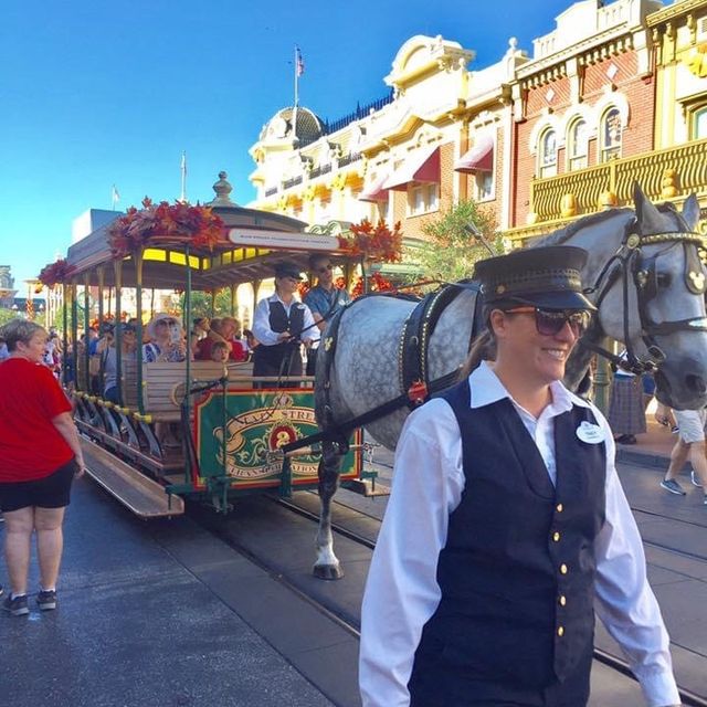 เที่ยวบ้านมิกกี้เมาส์ที่ Magic Kingdom Park🥳