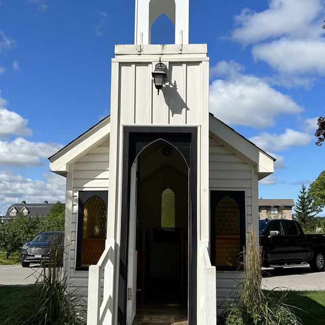 Smallest Chapel 💒 in the World 🌎 