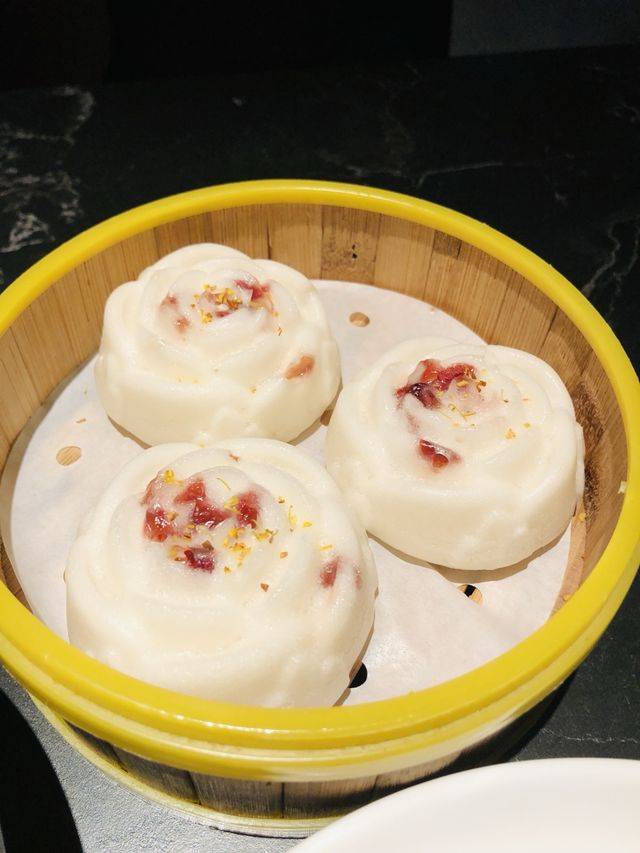氣氛滿滿的中菜