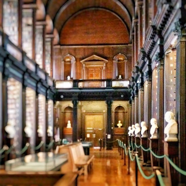 アイルランドの国宝がある図書館