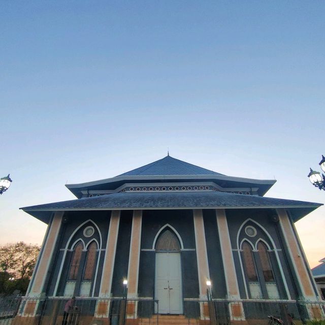 พามาชมอาสนวิหารพระนางมารีอาปฏิสนธินิรมล 