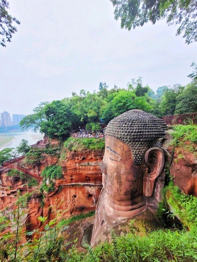 The giant Buddha