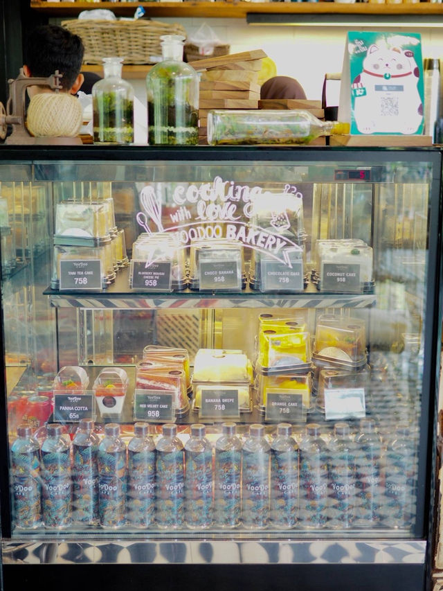 Voodoo คาเฟ่สุดอลังการย่านหนองจอก