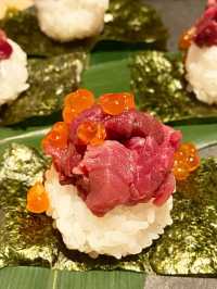 【福岡グルメ】肉寿司と焼き鳥を楽しめる豪華な居酒屋
