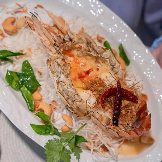 NAVA Restaurant เมนูไทยแท้สูตรโบราณ ชิลริมแม่น้ำ