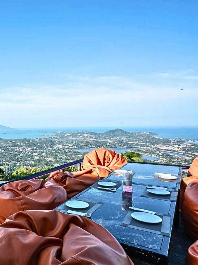 The Roof Samui อาหารหลักร้อยวิวหลักล้าน 