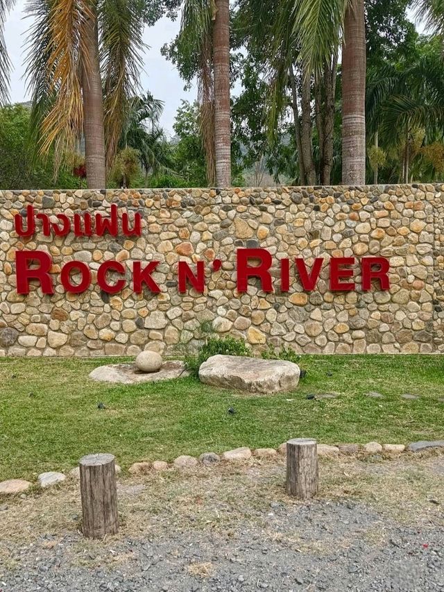 บรรยากาศน้ำฝนเต็มลำธาร 📍ปางแฟน Rock & River