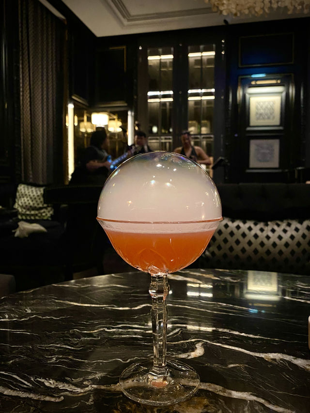 JAZZ BAR🍸แนวหรูหรา…ใจกลางเมืองย่านหลังสวน 
