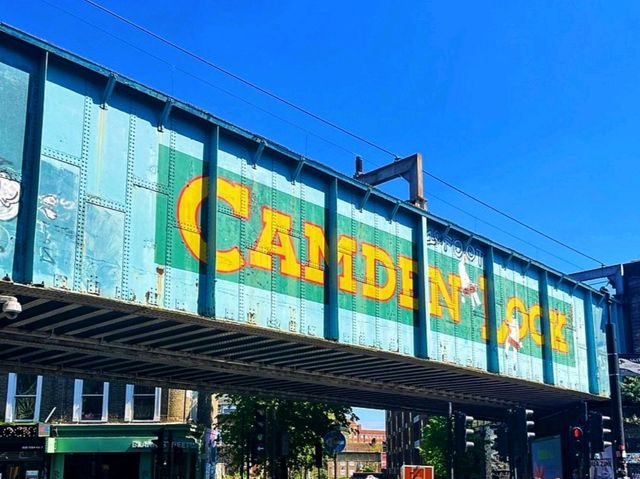 🛍️ Shop at Camden Market 