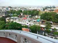 ด้วยศรัทธาเดินขึ้นภูเขาทอง  วัดสระเกศ