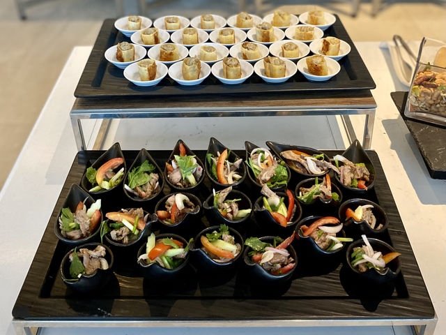 CLUB LOUNGE ติดทะเล🌊.อิ่มจุกๆ ทั้งวันไม่มีเบื่อ