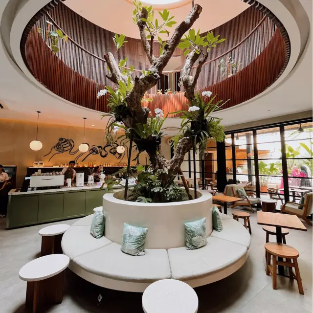 The Post - Coffee and Eatery。