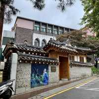 Step Back in Time: Discover the Charm of Bukchon Hanok Village