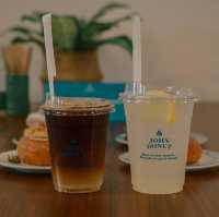 ร้าน John Donut สาขาย่านเมืองเก่าภูเก็ต
