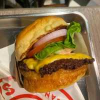 灣仔入圍全球最佳50嘅漢堡包店🍔