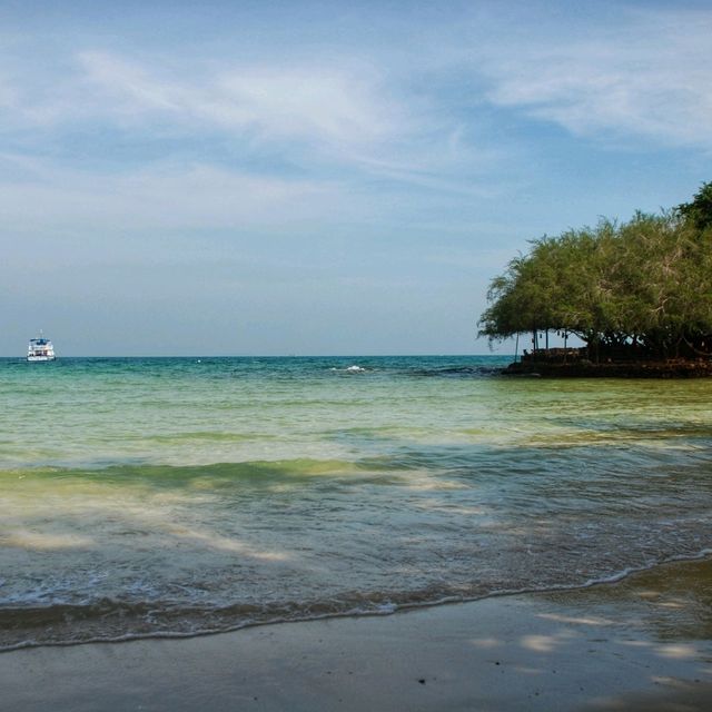 ทริปเล่นน้ำบนเกาะ