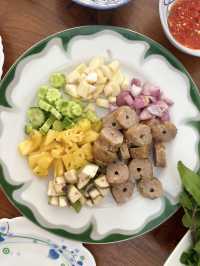 แหนมเนืองร้านโปรด … อร่อยที่สุดในจันทบุรี 😋