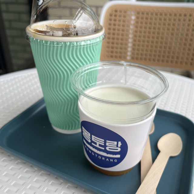 산양 먹이주기 체험이 가능한 태백 몽토랑산양목장!