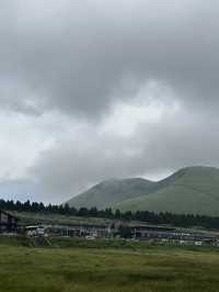 ⛰️ 草千里浜 - 阿蘇の絶景広がる大草原🌿