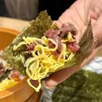 【神戸・三宮】肉寿司など肉料理の種類が豊富「肉たらし 三宮駅前店」