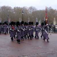 💂🇬🇧英國白金漢宮與衛兵交接🇬🇧💂‍♂️