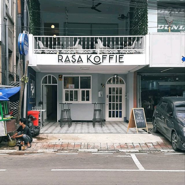A NEW COFFEE SHOP IN PASAR BARU
