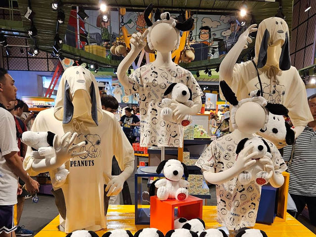 ร้านขายของฝาก Snoopy Studios (USJ2024)