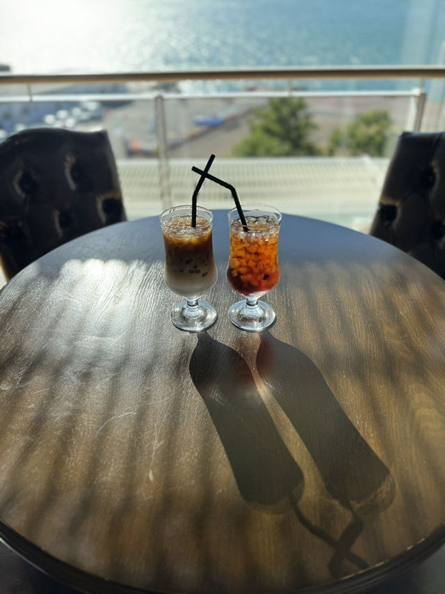 【北九州カフェ】豪華客船デッキをイメージしたカフェでゆっくりティータイム☕️