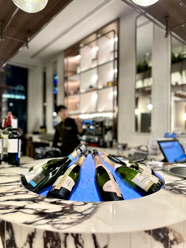 ดินเนอร์มีระดับ🍷ในห้องอาหารหรูกับเชฟคนดัง! 
