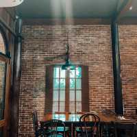  LifeHouse Kitchen 