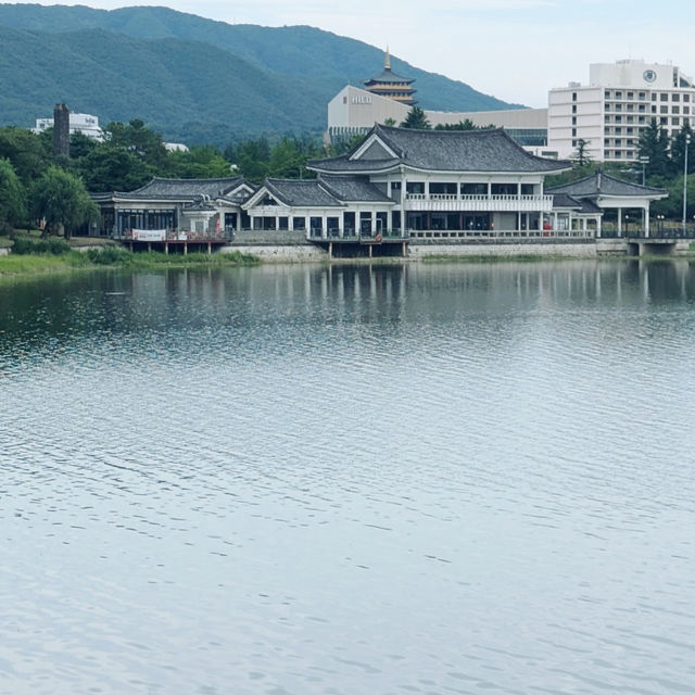 Bomunho Lake 
