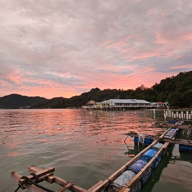 檳城漁港新體驗，乘船遊海魚養殖場。