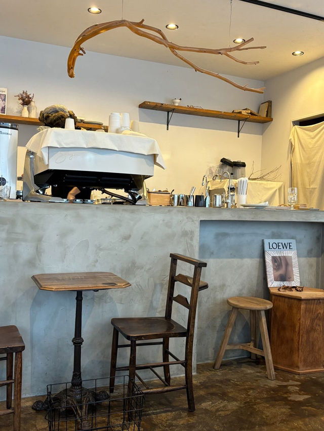 【福岡カフェ】癒しの空間でおいしいスイーツとドリンクを